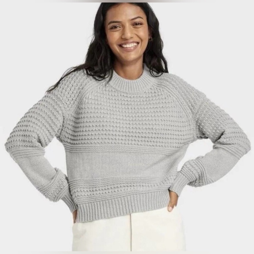 Universal Thread Women's Grey Pullover Knit Sweater Size L